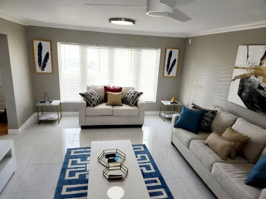 Ferienhaus Villa Brand New Luxurious Townhouse In Negril Jamaika