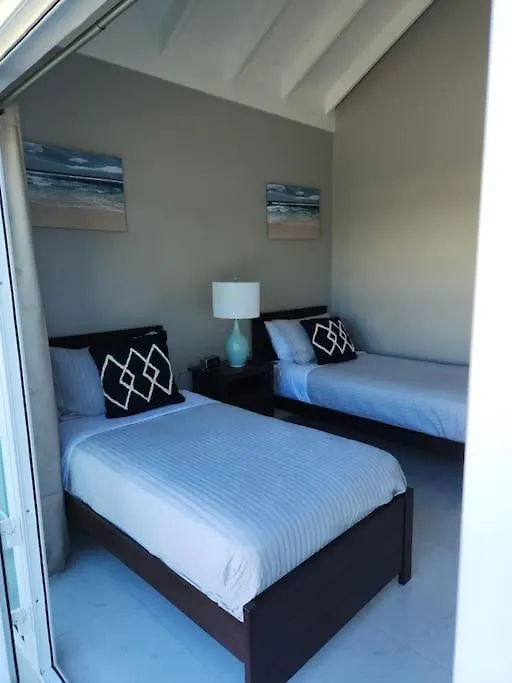 Brand New Luxurious Townhouse In Negril别墅 内格里尔